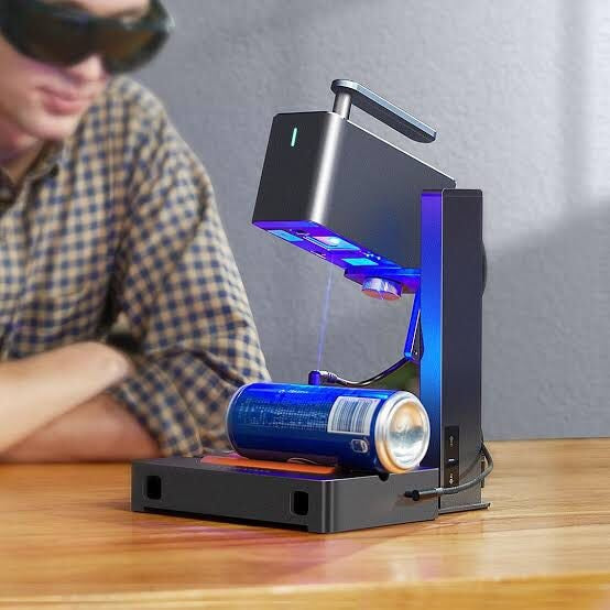 Máquina de gravação e corte a laser bivolt